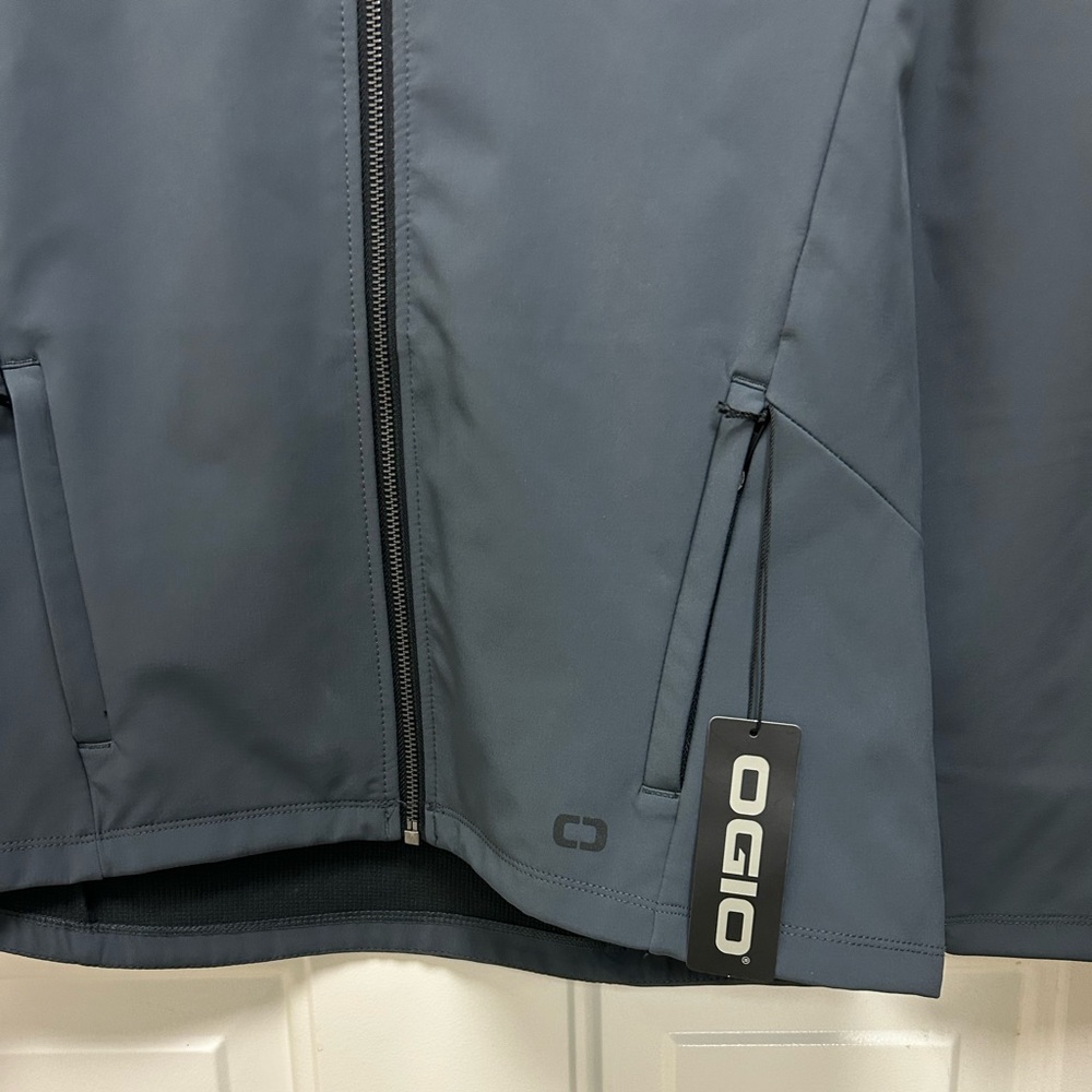 OGIO Commuter Soft Shell Jacket- Mens - Picture 9 of 11